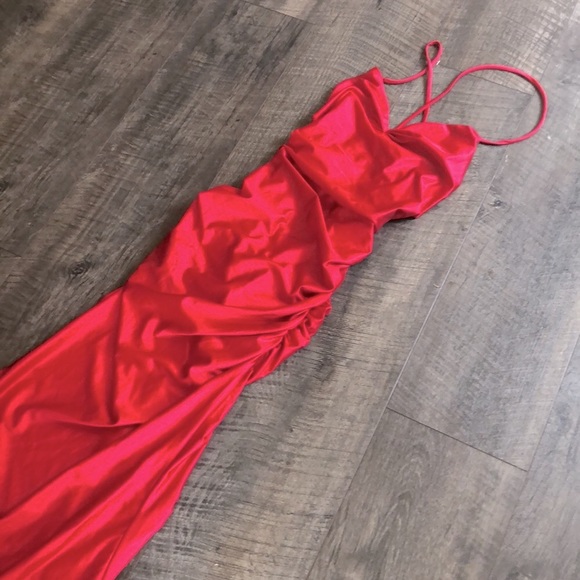 J.OUR RED PROM DRESS SIZE S - Picture 4 of 13